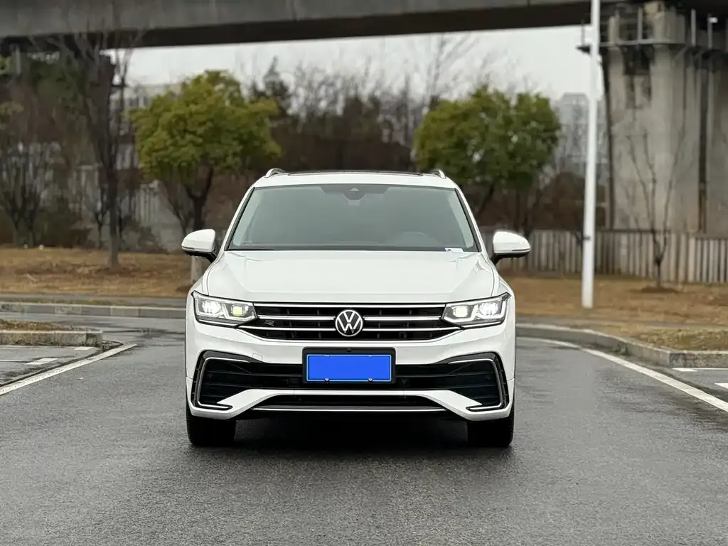 Volkswagen Tiguan L 2022 из CN, фото 10
