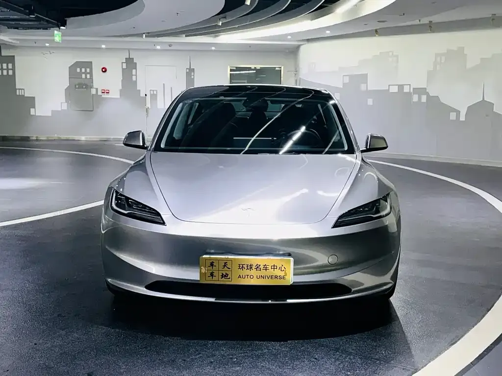 Tesla Model 3 — фото 5