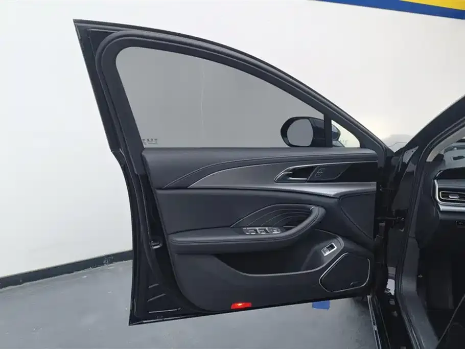 Hongqi H5 2024 из CN, фото 7
