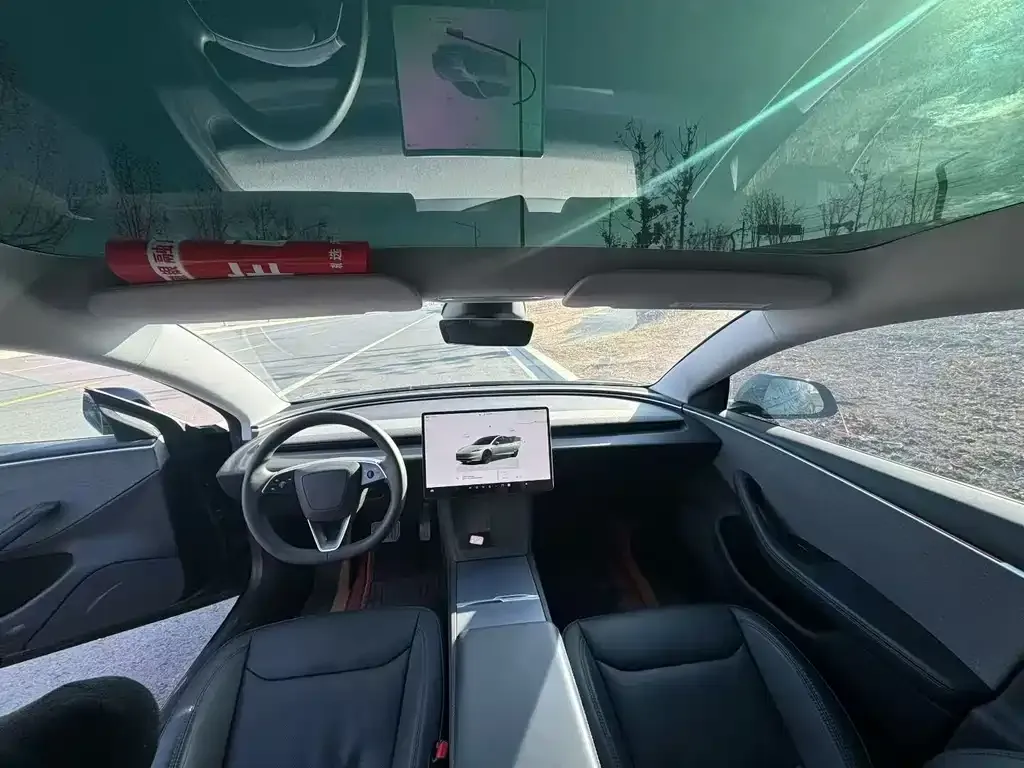 Tesla Model 3 2024 из CN, фото 4