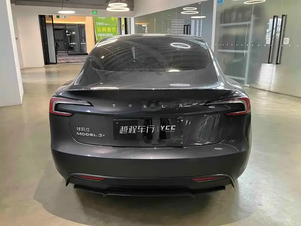 Tesla Model 3 — фото 2