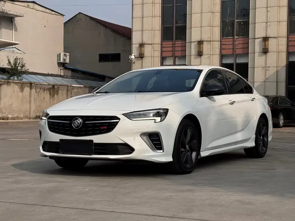 Buick Regal — фото 1