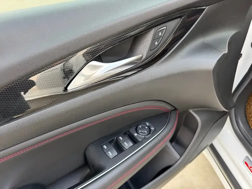 Buick Regal — фото 10