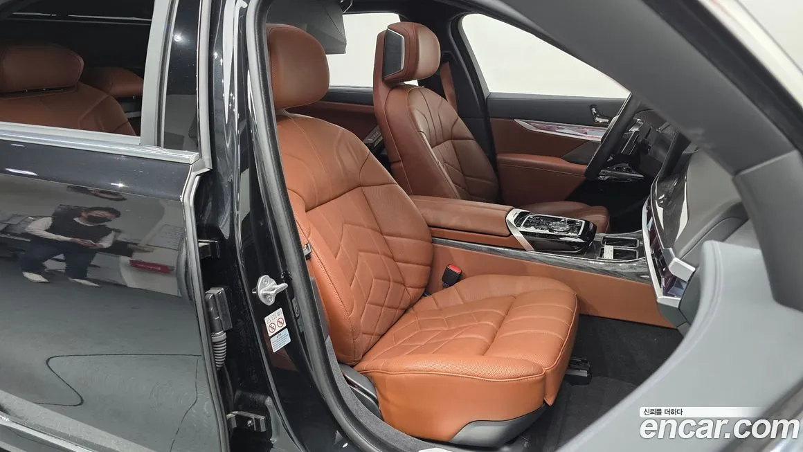 BMW 7-Series 2024 из KR, фото 7