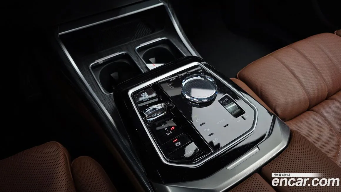 BMW 7-Series 2024 из KR, фото 5