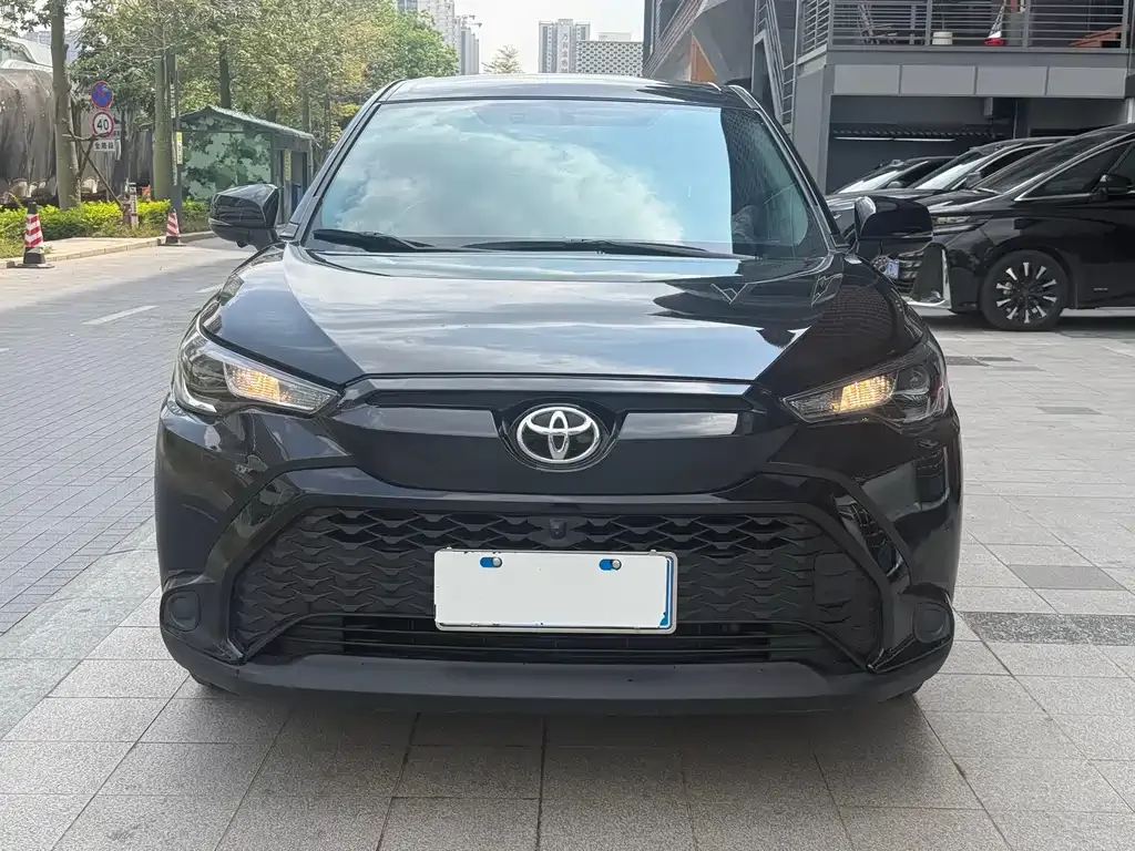 Toyota Frontlander 2023 из CN, фото 4
