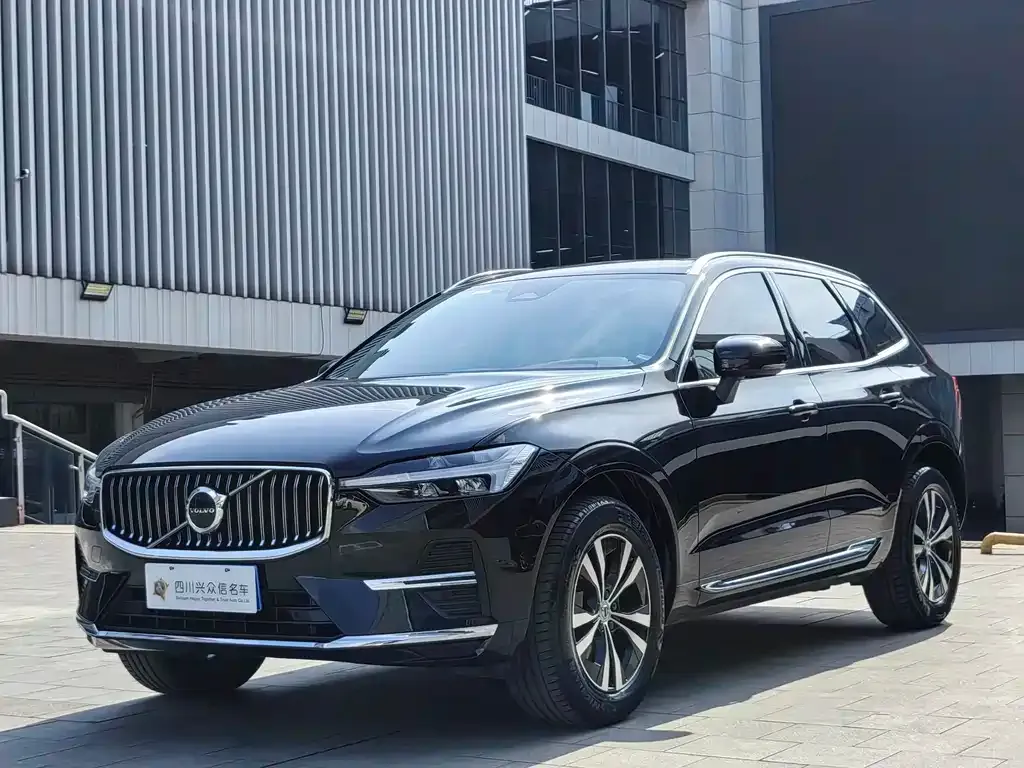 Volvo XC60 — фото 5