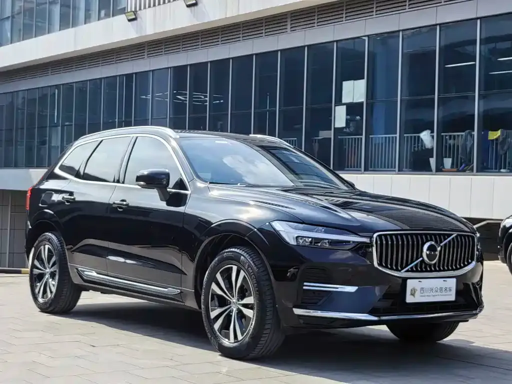 Volvo XC60 — фото 4
