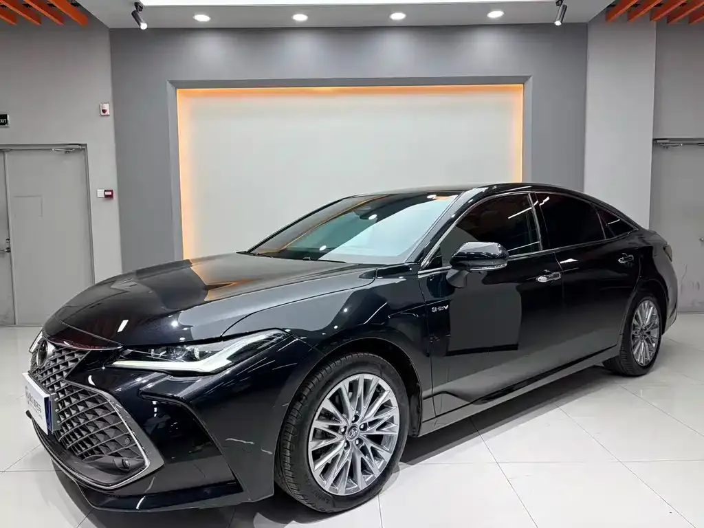 Toyota Avalon 2024 из CN, фото 1