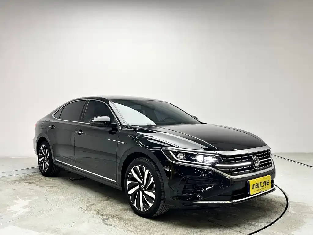 Volkswagen Passat — фото 6
