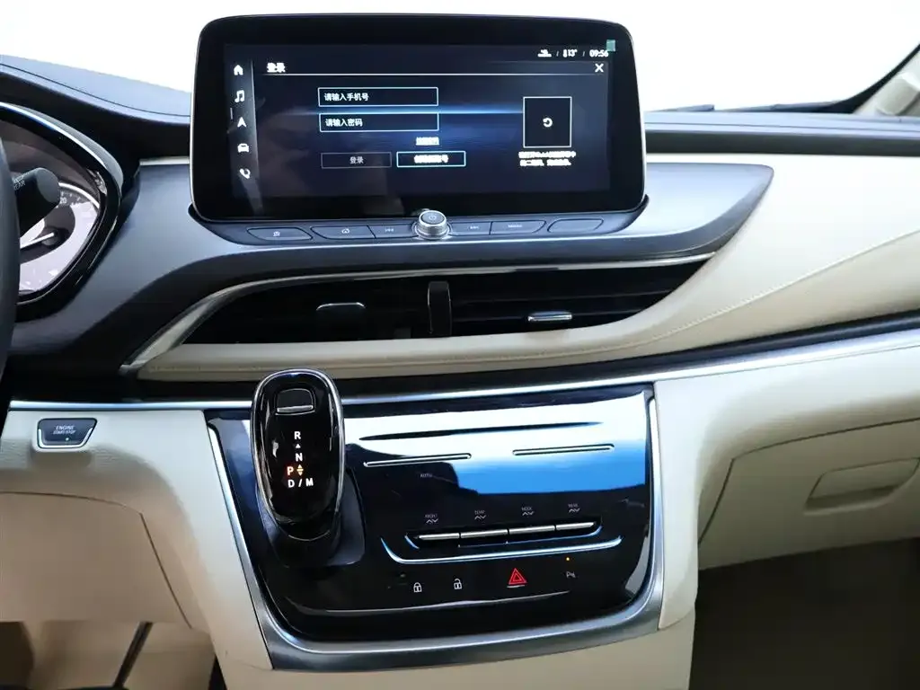 Buick GL8 2023 из CN, фото 9