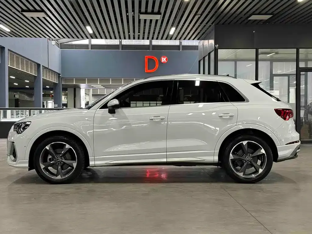 Audi Q3 2022 из CN, фото 8