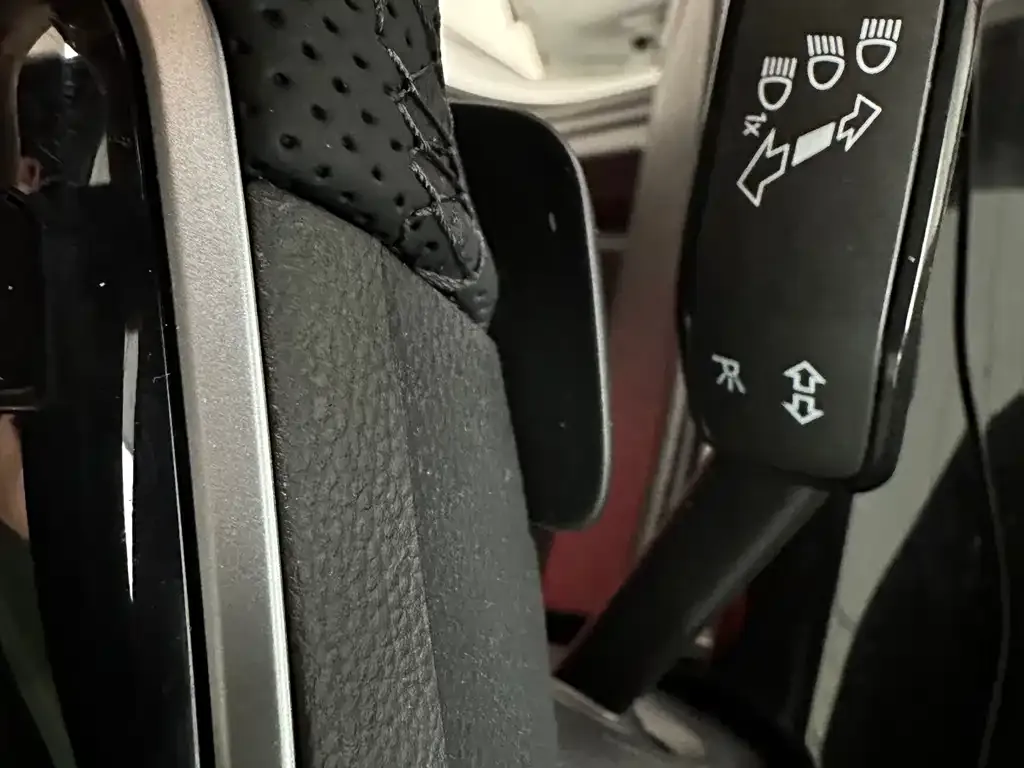 Volkswagen Golf 2023 из CN, фото 10