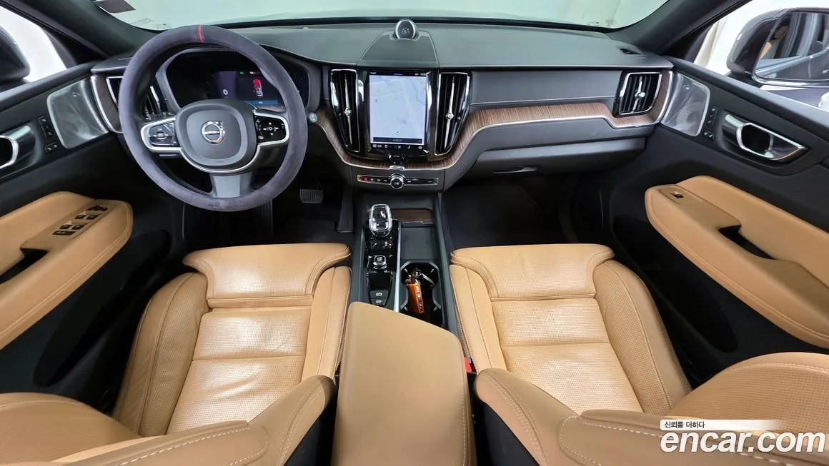 Volvo XC60 2022 из KR, фото 8