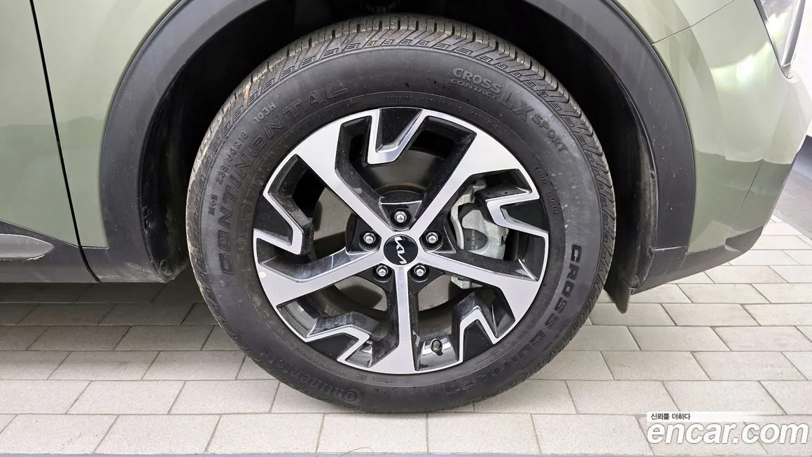 Kia Sportage — фото 8
