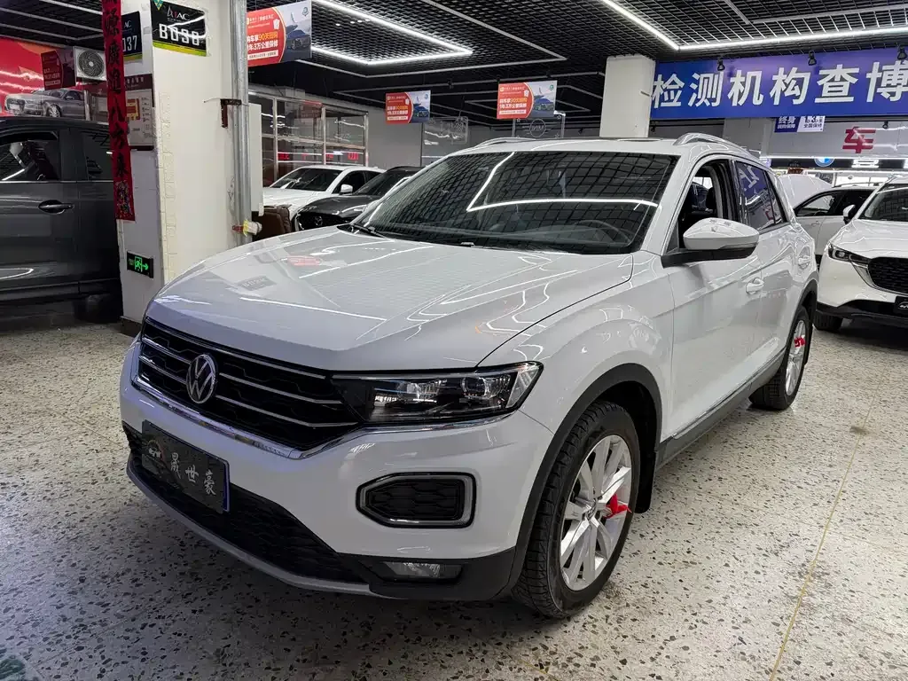 Volkswagen T-Roc 2023 из CN, фото 1