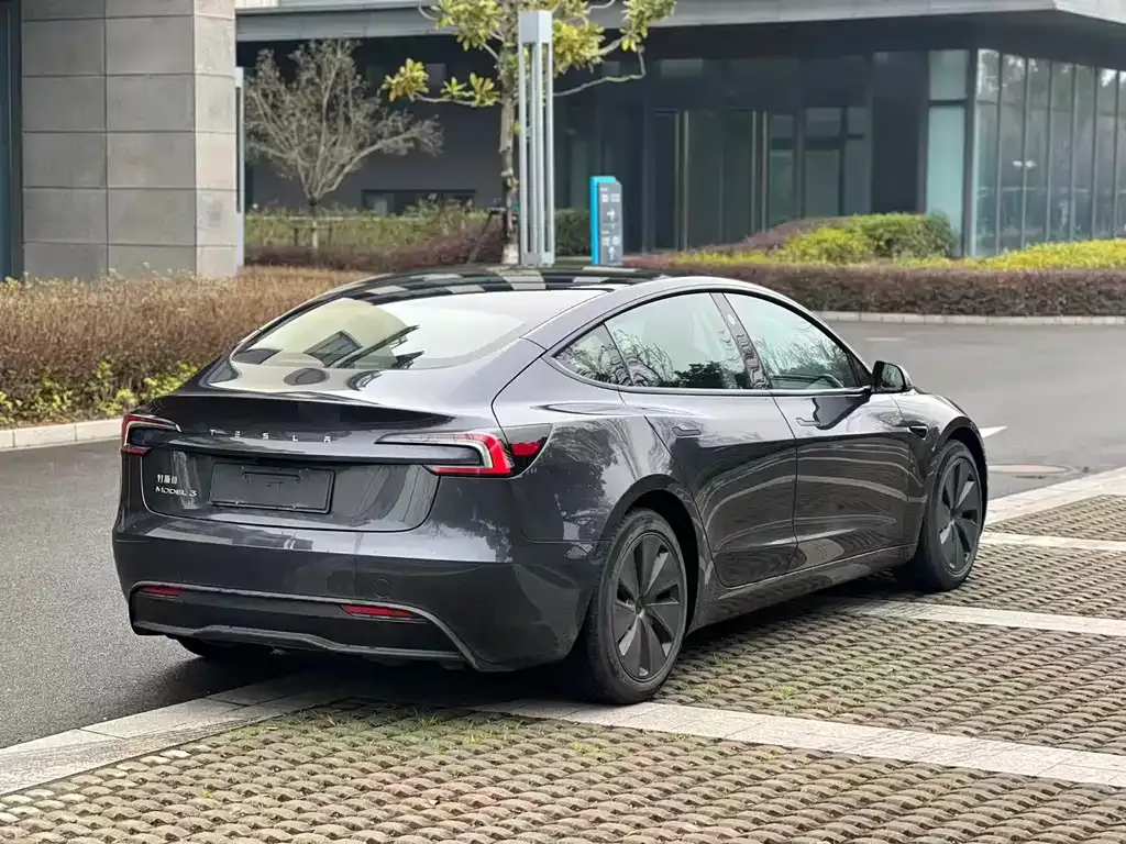 Tesla Model 3 2023 из CN, фото 5