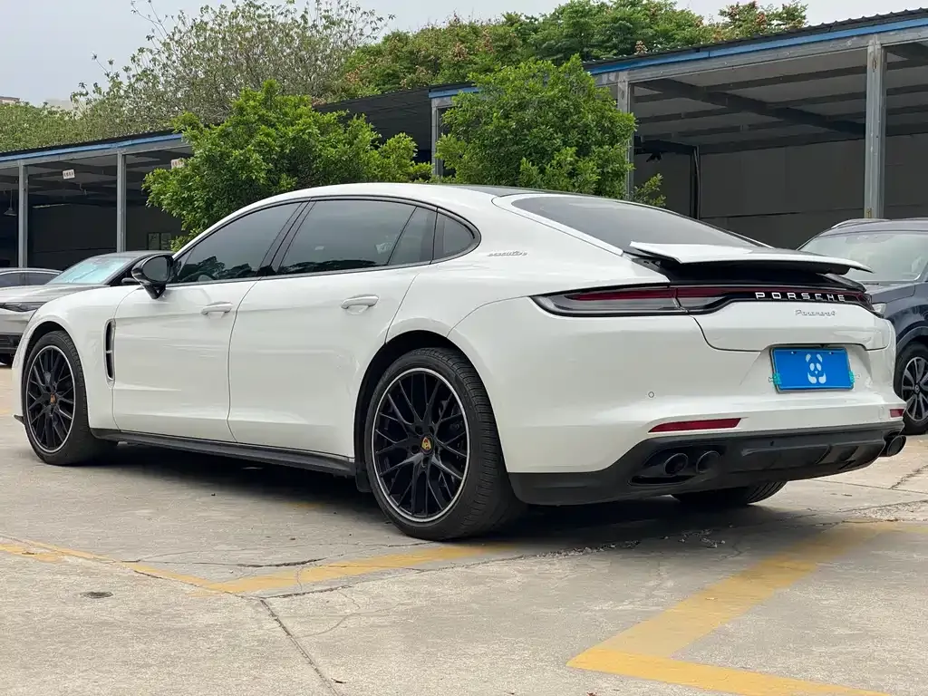 Porsche Panamera — фото 10