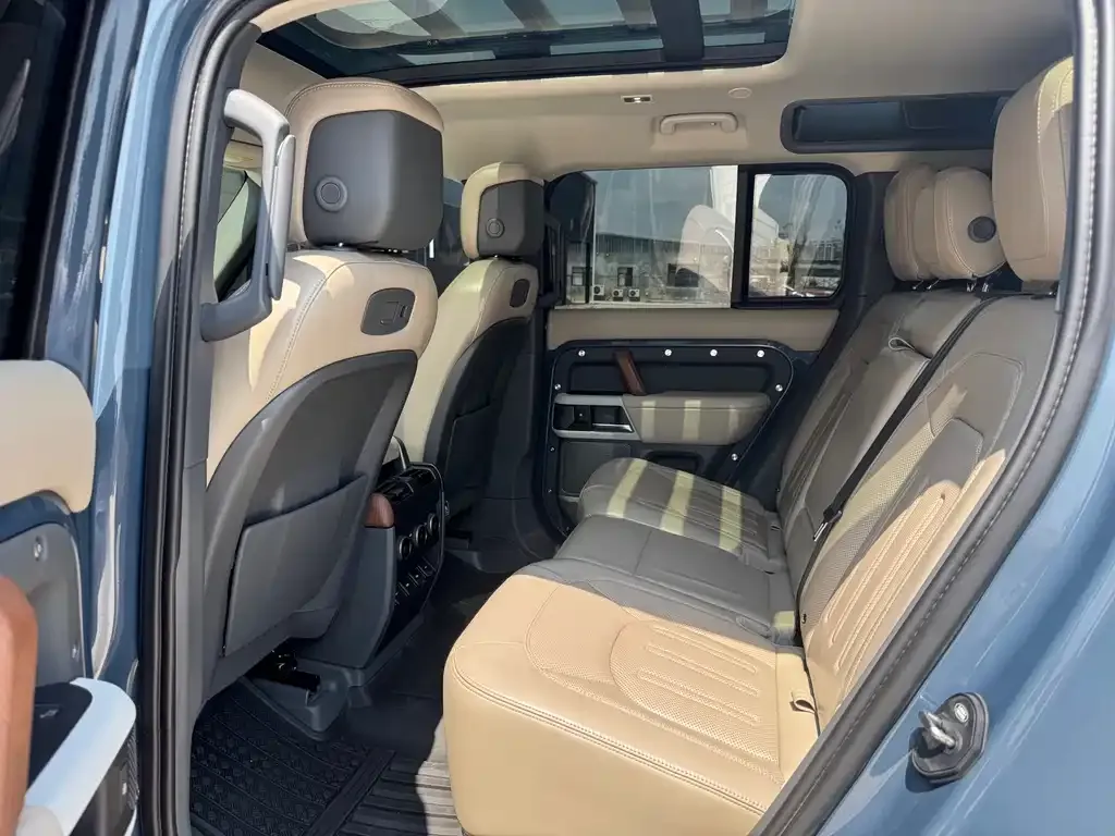 Land Rover Defender — фото 4