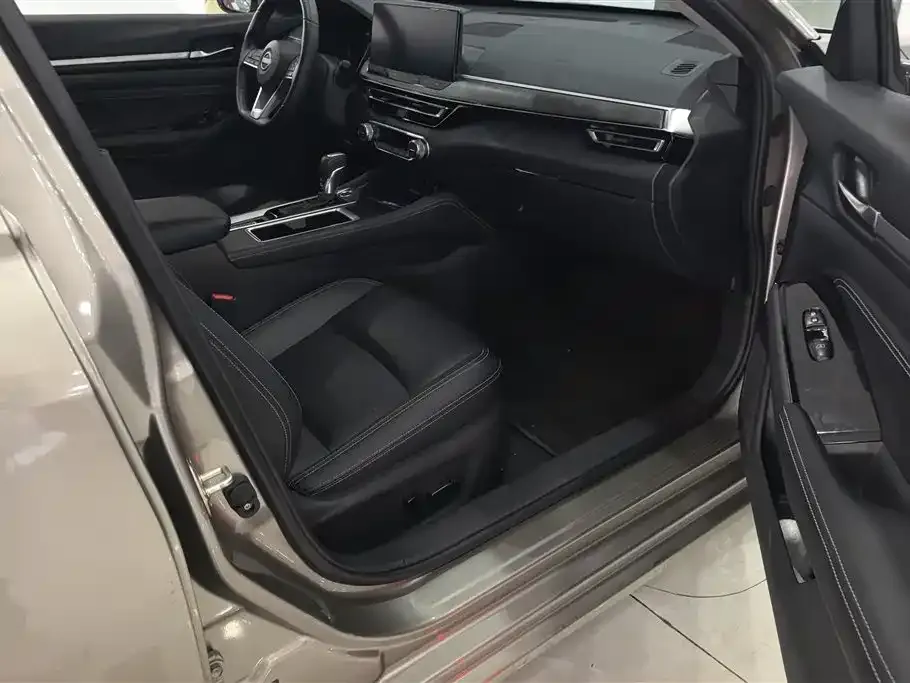 Nissan Teana 2023 из CN, фото 4