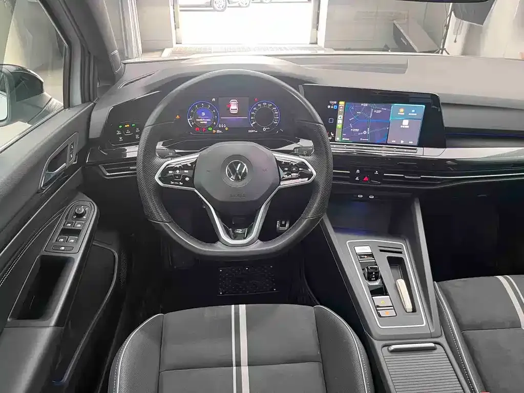Volkswagen Golf 2022 из CN, фото 5
