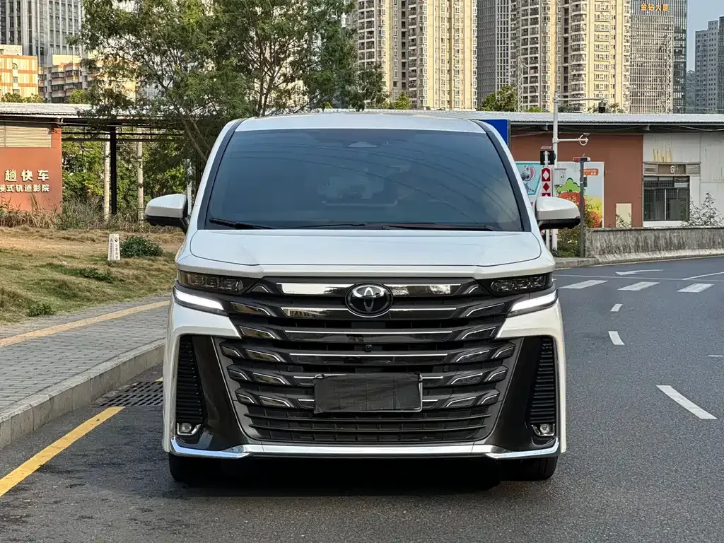 Toyota Vellfire 2024 из CN, фото 5