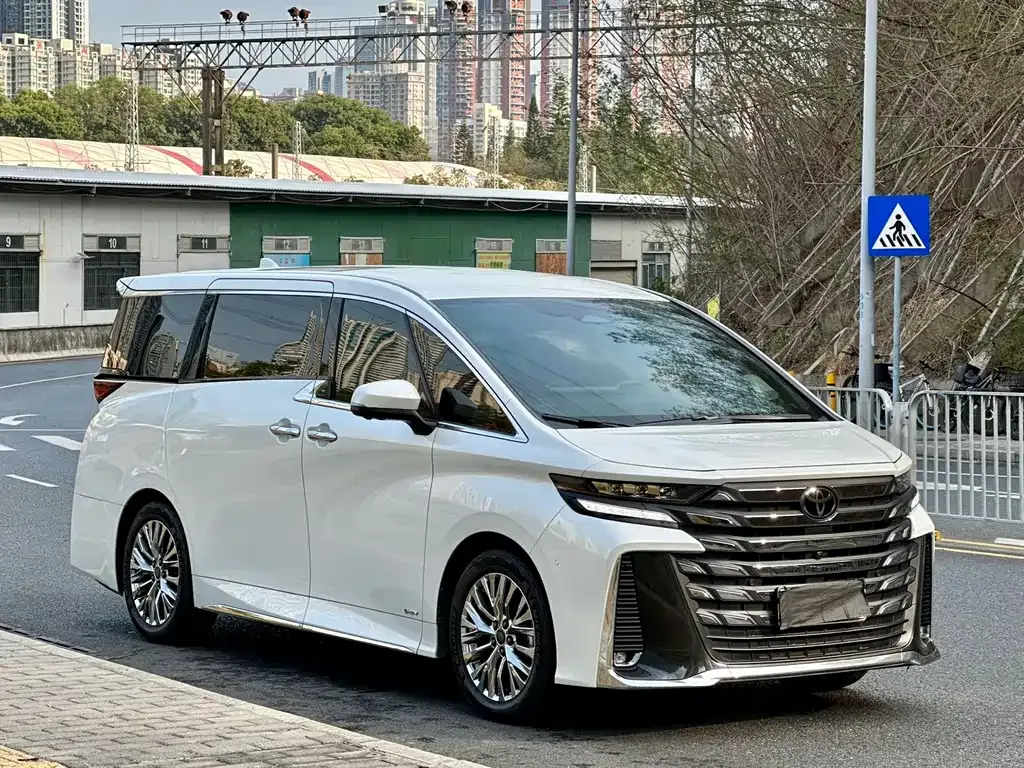 Toyota Vellfire 2024 из CN, фото 6