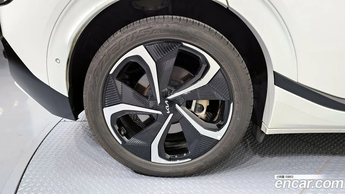 Kia EV6 — фото 7