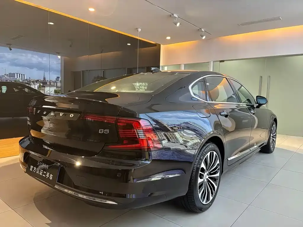 Volvo S90 — фото 3