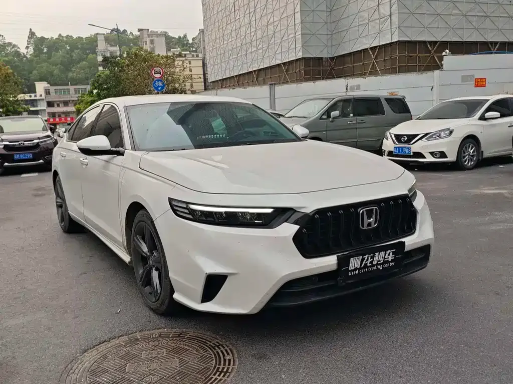Honda Inspire 2024 из CN, фото 5