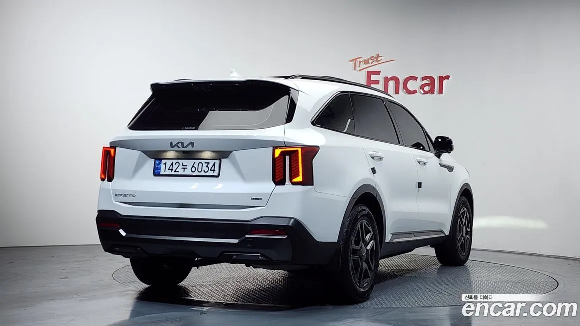 Kia Sorento — фото 5