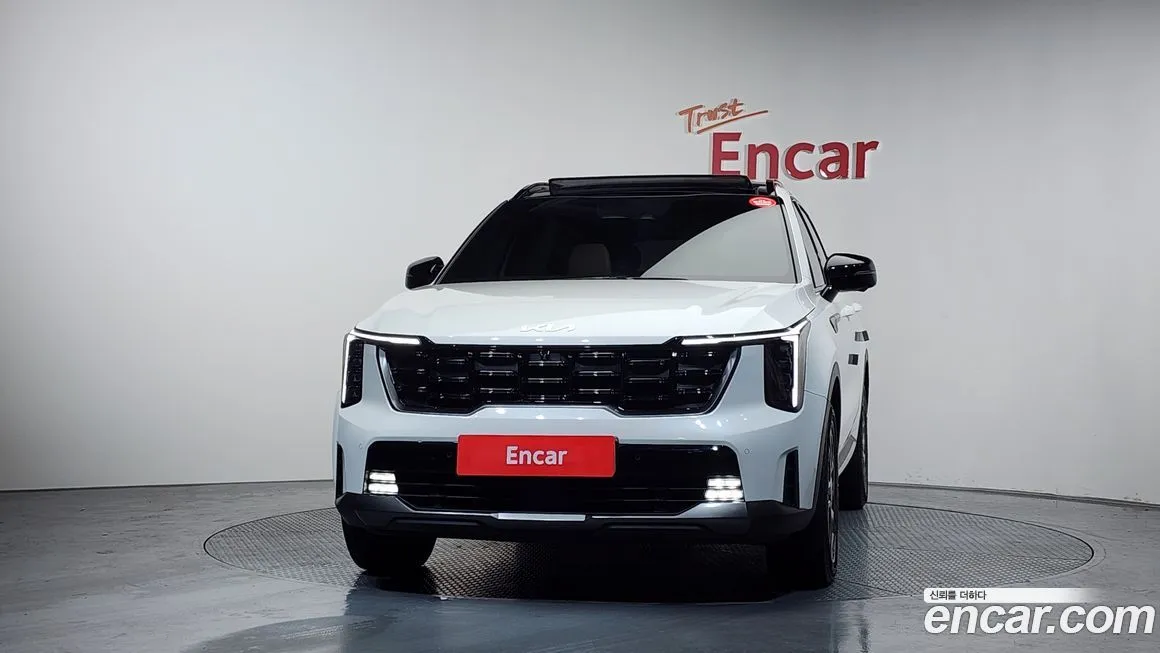 Kia Sorento — фото 8
