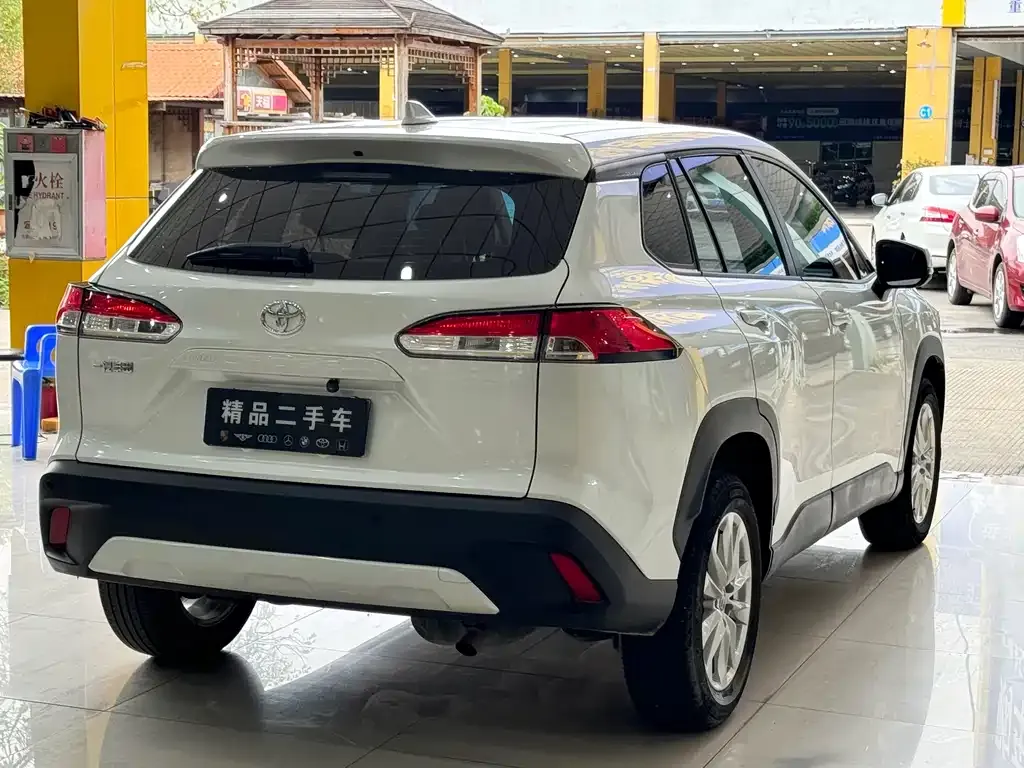 Toyota Corolla Cross 2022 из CN, фото 9
