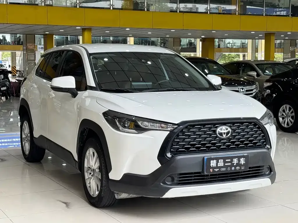 Toyota Corolla Cross 2022 из CN, фото 7