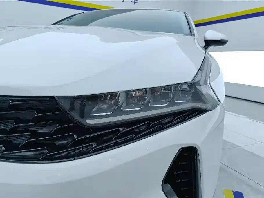 Kia K5 2022 из CN, фото 10