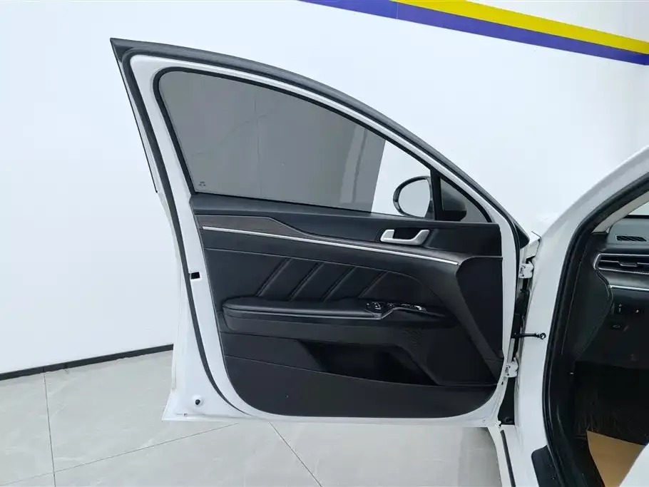 Kia K5 2022 из CN, фото 2