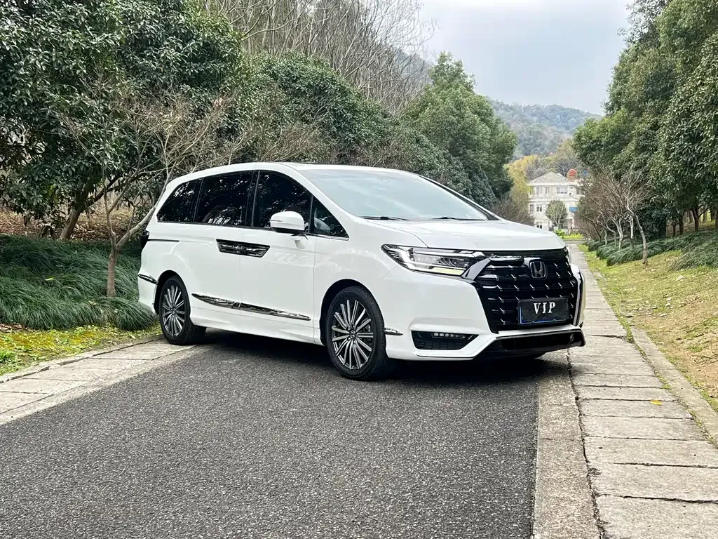 Honda Elysion — фото 2
