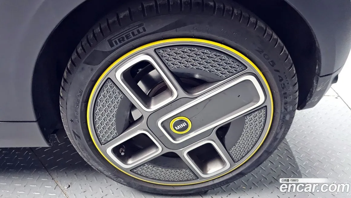 Mini Cooper 2024 из KR, фото 5