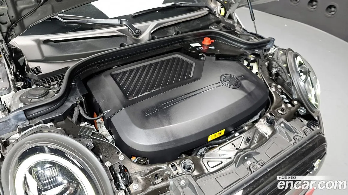 Mini Cooper 2024 из KR, фото 3