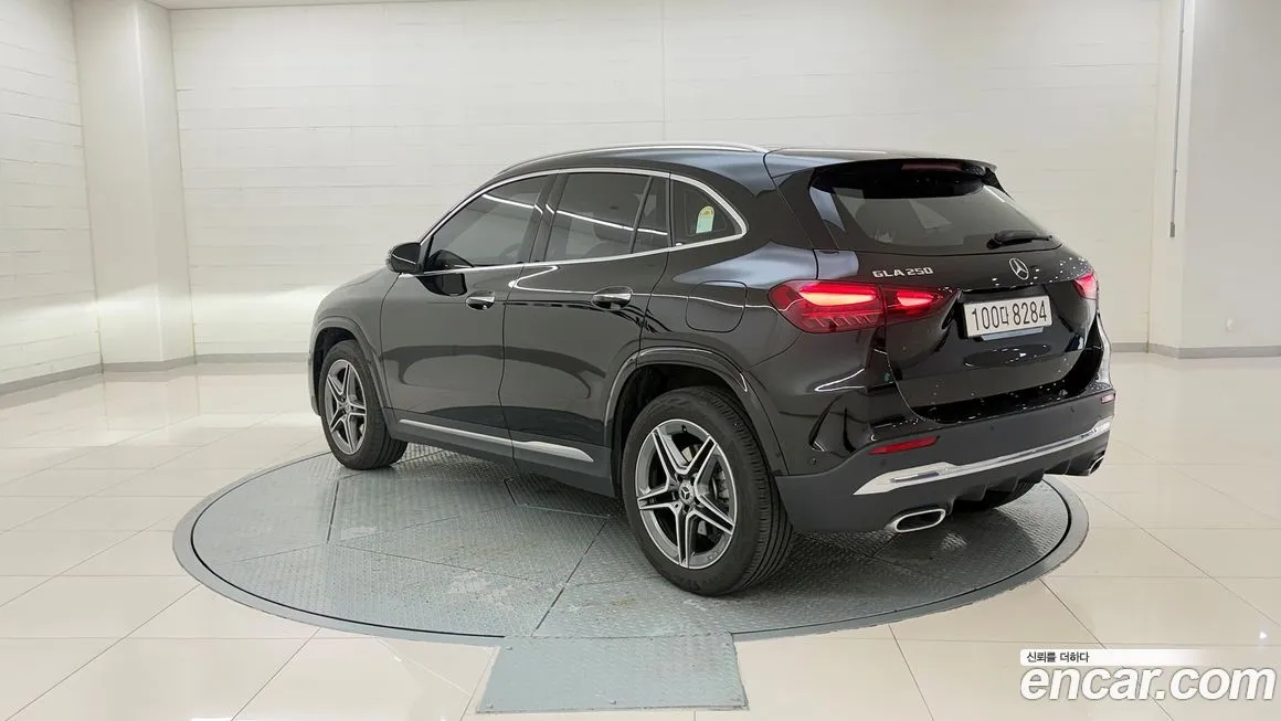 Mercedes-Benz GLA-Class — фото 8