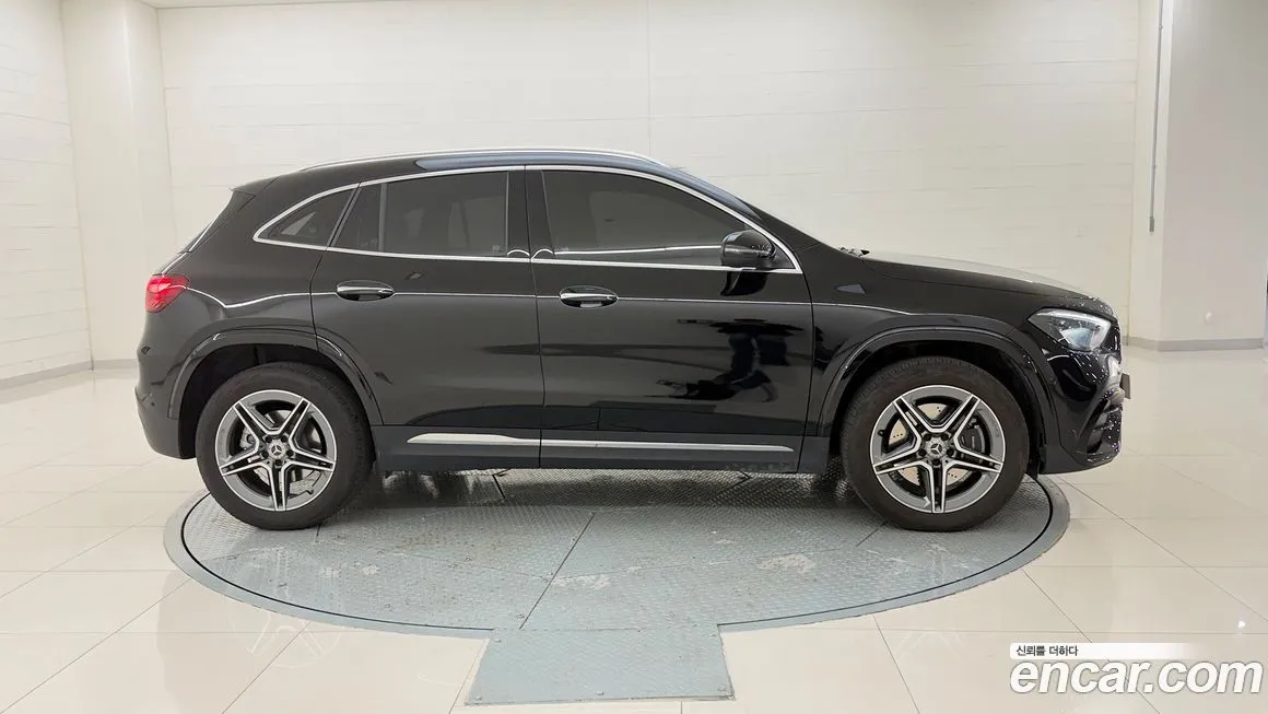 Mercedes-Benz GLA-Class — фото 4
