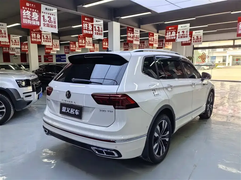 Volkswagen Tiguan L — фото 8
