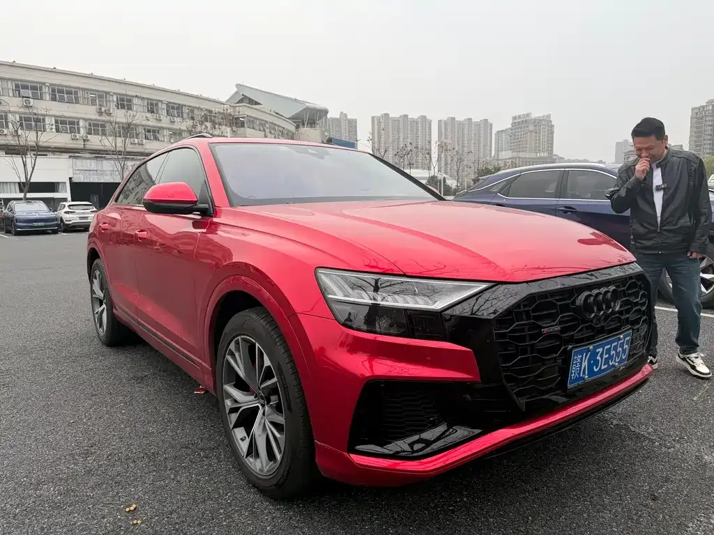 Audi Q8 2021 из CN, фото 9