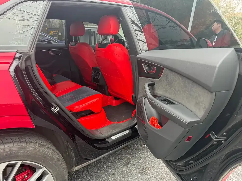 Audi Q8 2021 из CN, фото 6