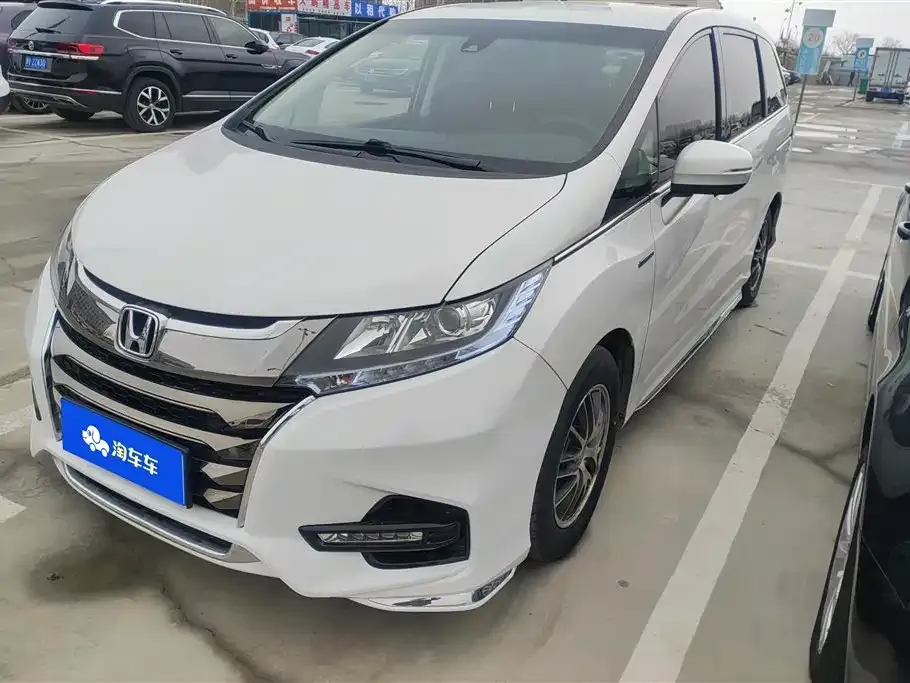 Honda Odyssey — фото 1
