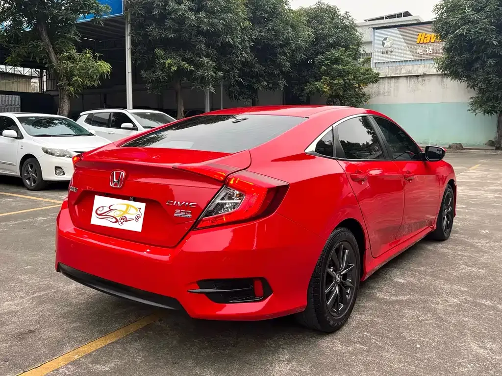 Honda Civic — фото 5