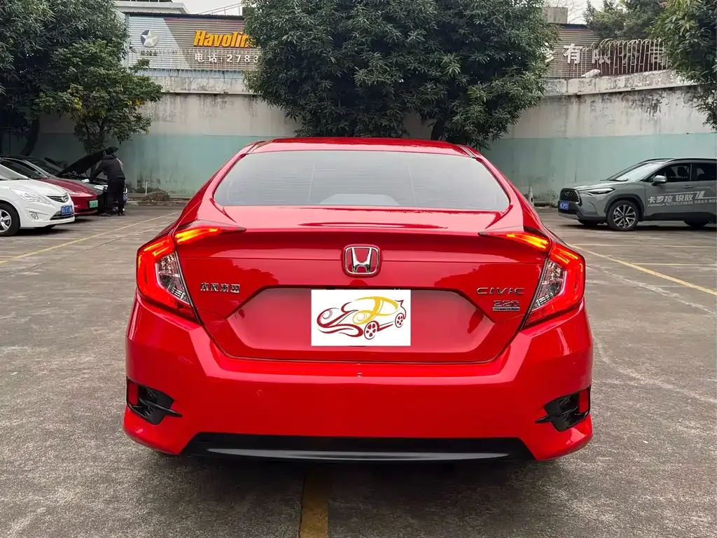 Honda Civic — фото 8
