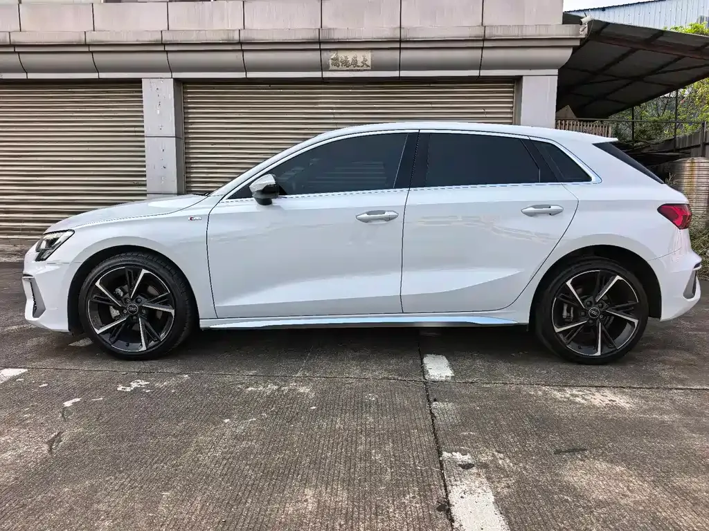Audi A3 — фото 2