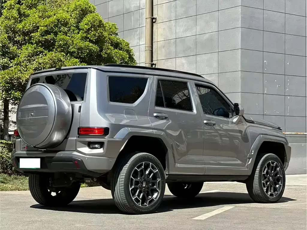 Tank 700 New Energy — фото 6