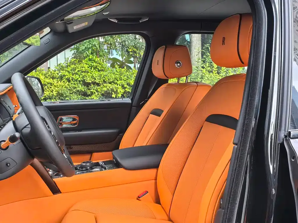 Rolls-Royce Cullinan 2023 из CN, фото 7